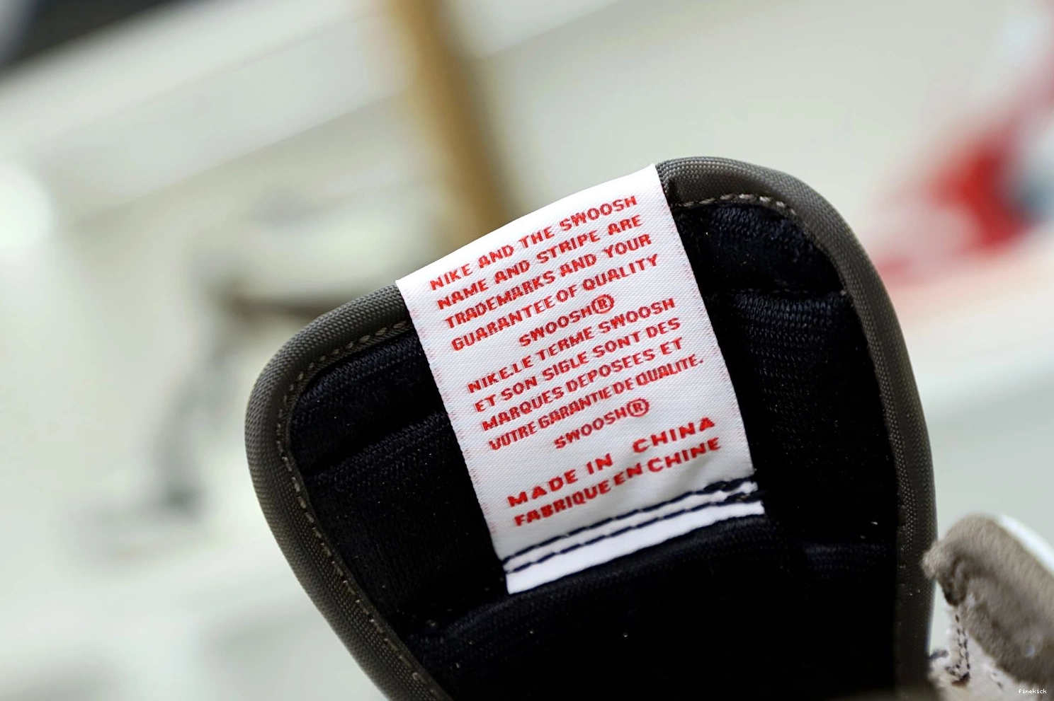 X TRAVIS 1 JORDAN OG AIR SCOTT REVERSE LOW MOCHA 1124